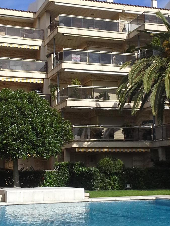 50 M De La Plage! Proche Du Centre Ville! Piscine! Vue Sur Mer Et Montagnes! Wifi! 2 Velos A Disposition! Cambrils Exteriör bild